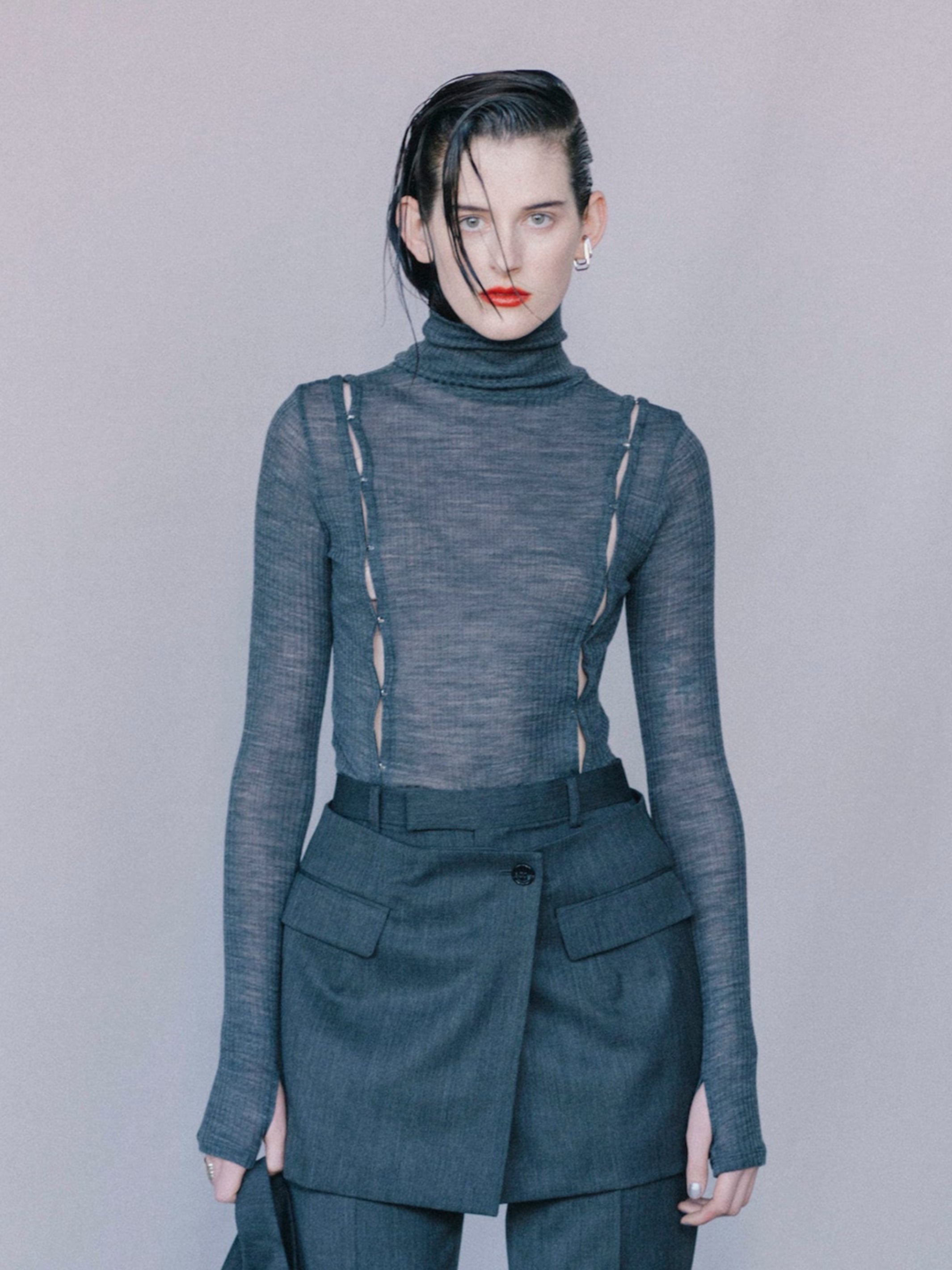 WOOL RIB HI-NECK TOP WITH HOOK