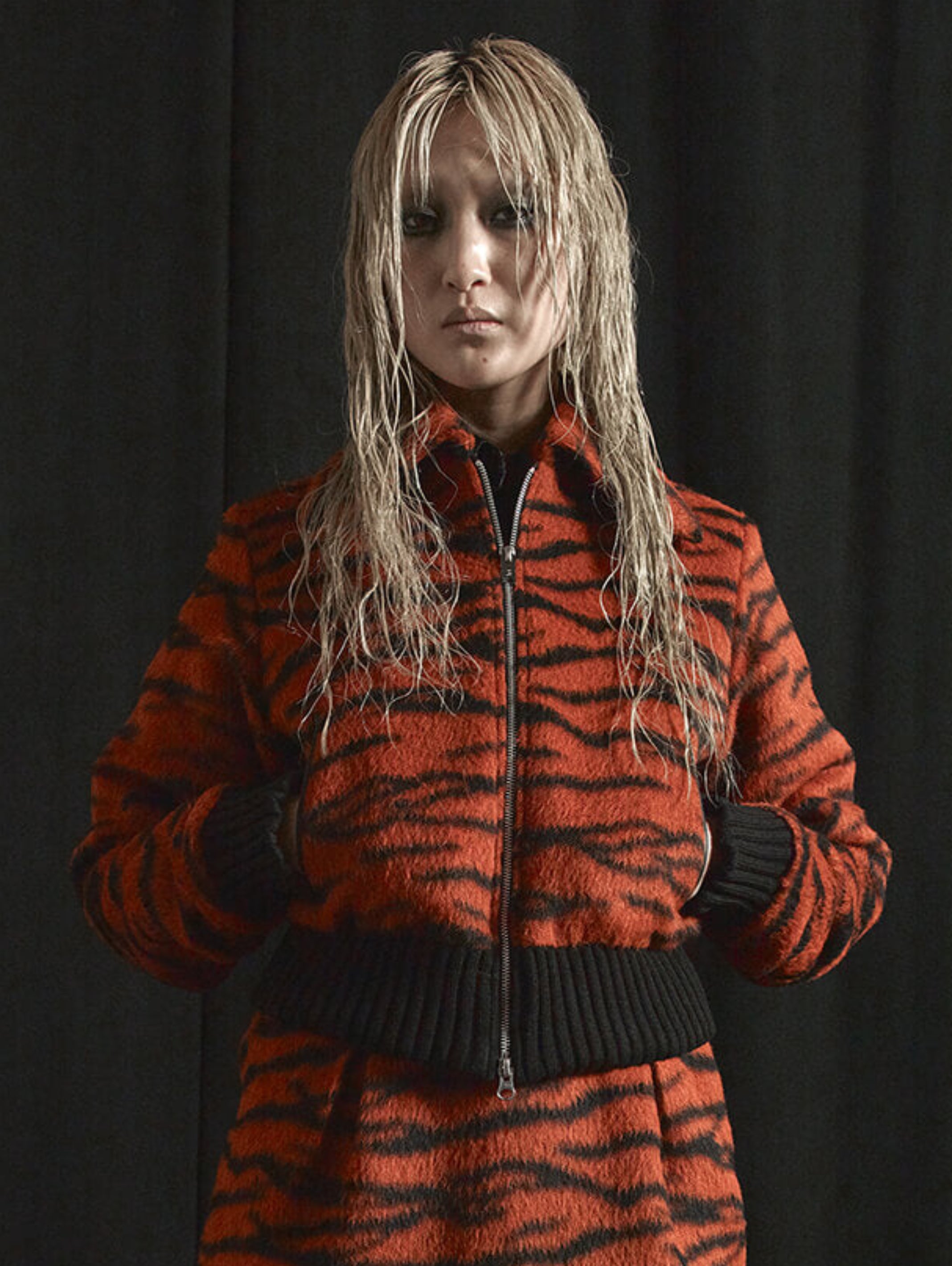 TIGER SHAGGY ZIP-UP JACKET