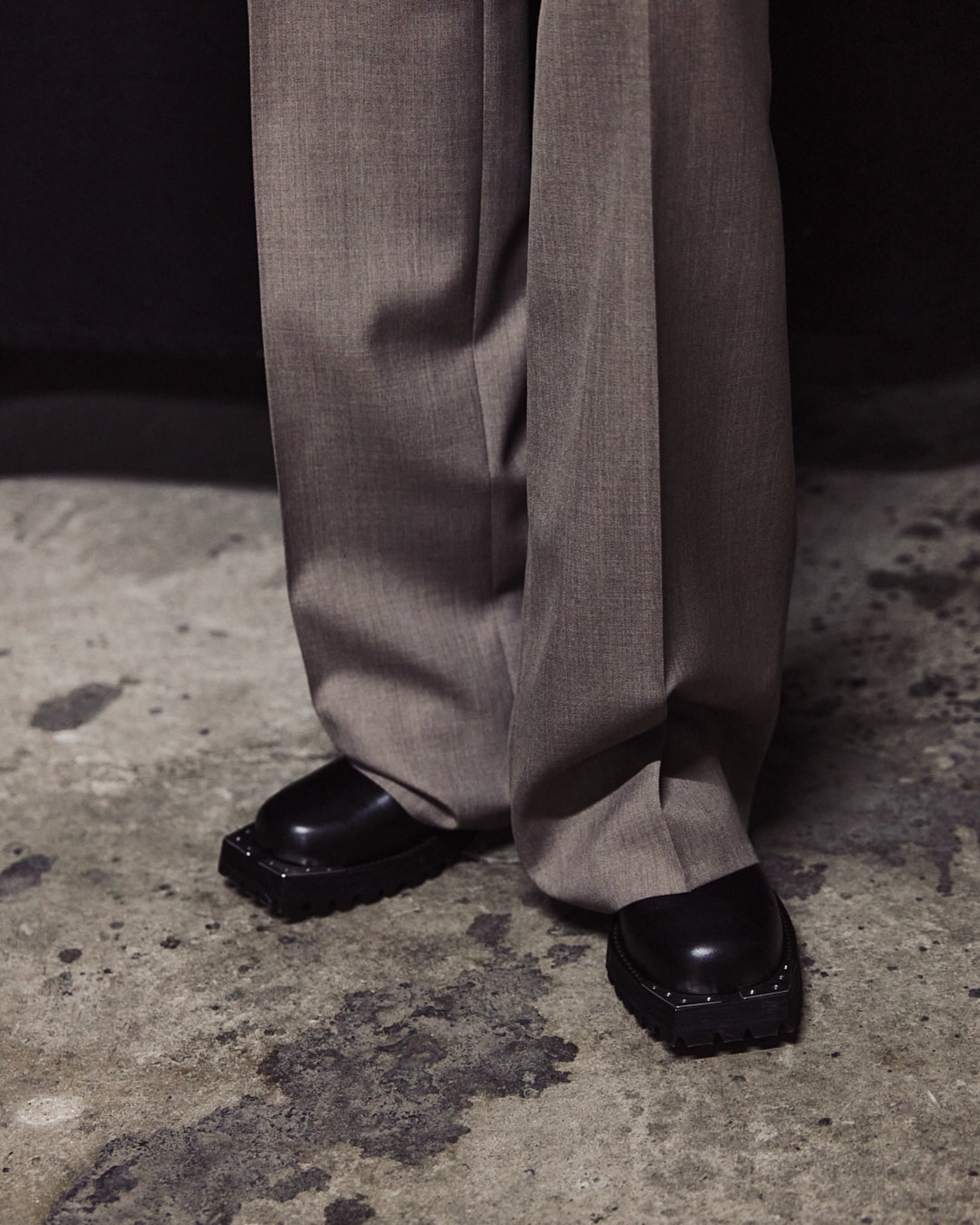 WOOL GABARDINE WIDE TROUSERS