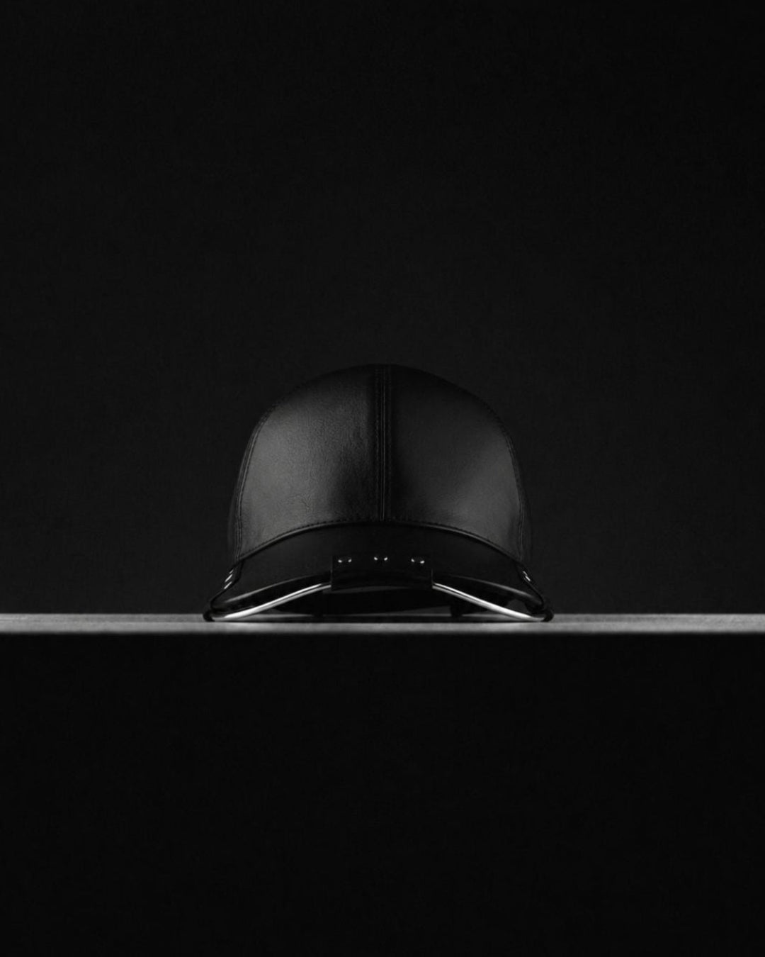 FRAMED LEATHER CAP