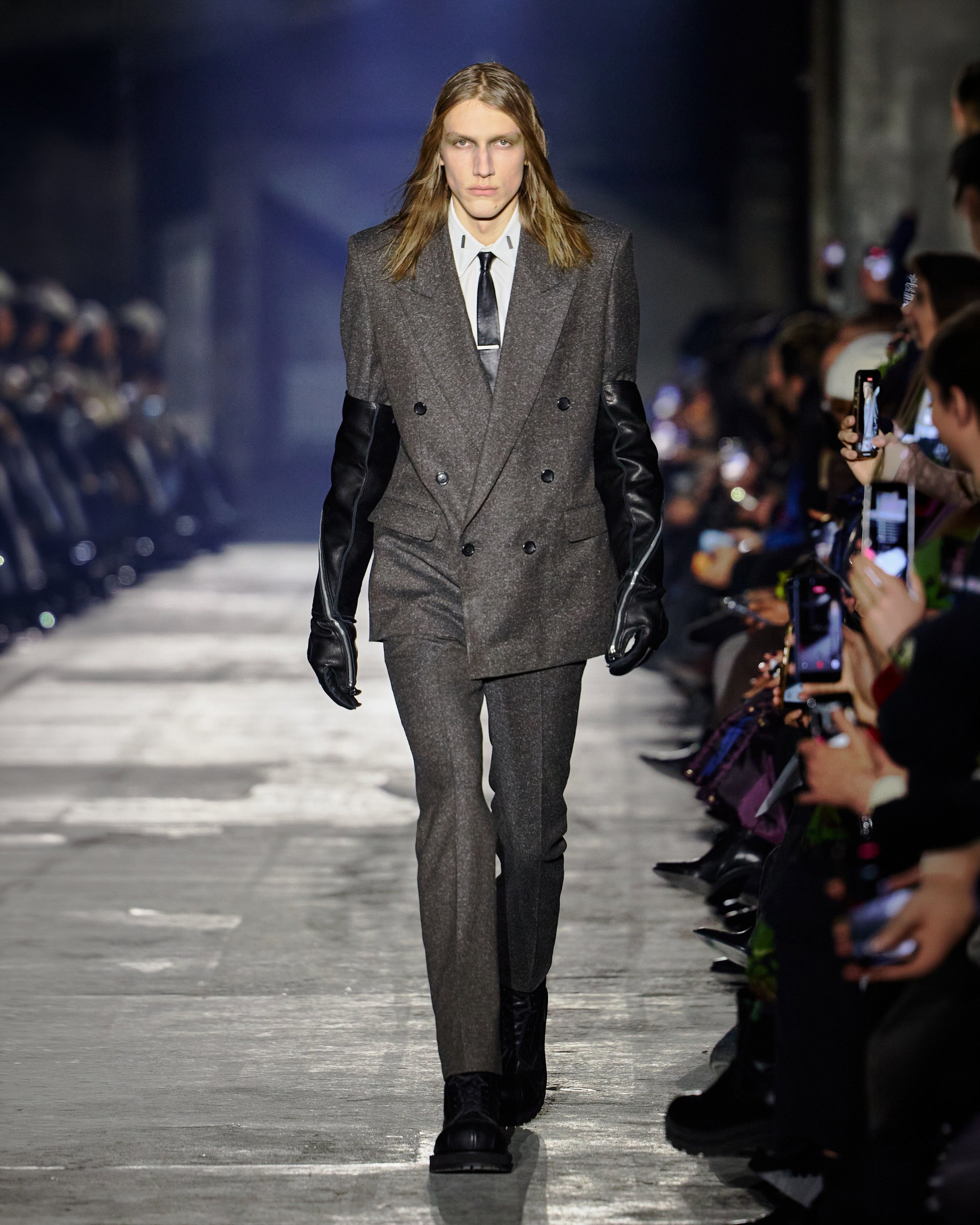 JOHN LAWRENCE SULLIVAN マフラー グレー MENS ALL ITEMS