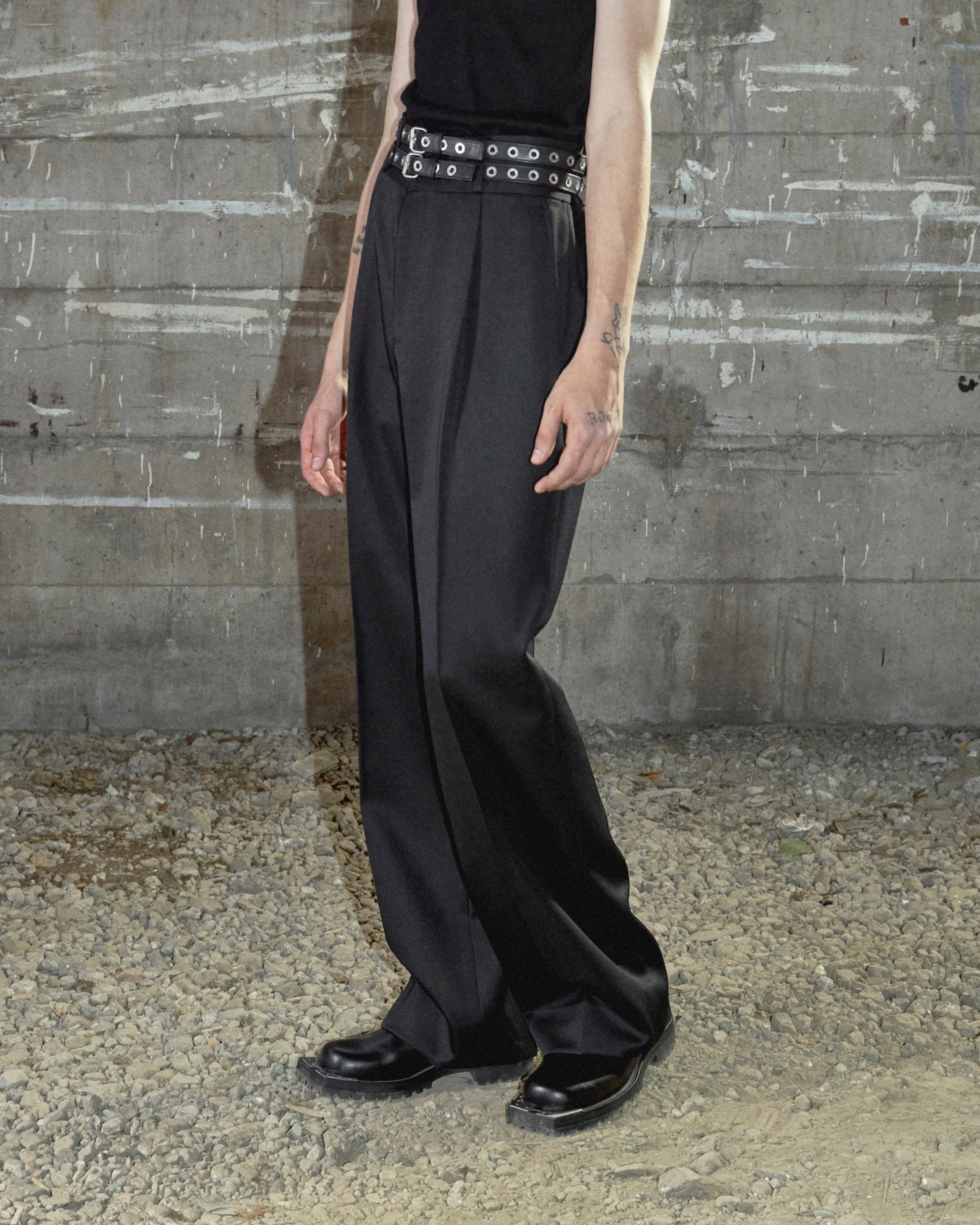 WOOL GABARDINE DOUBLE BELT TROUSERS