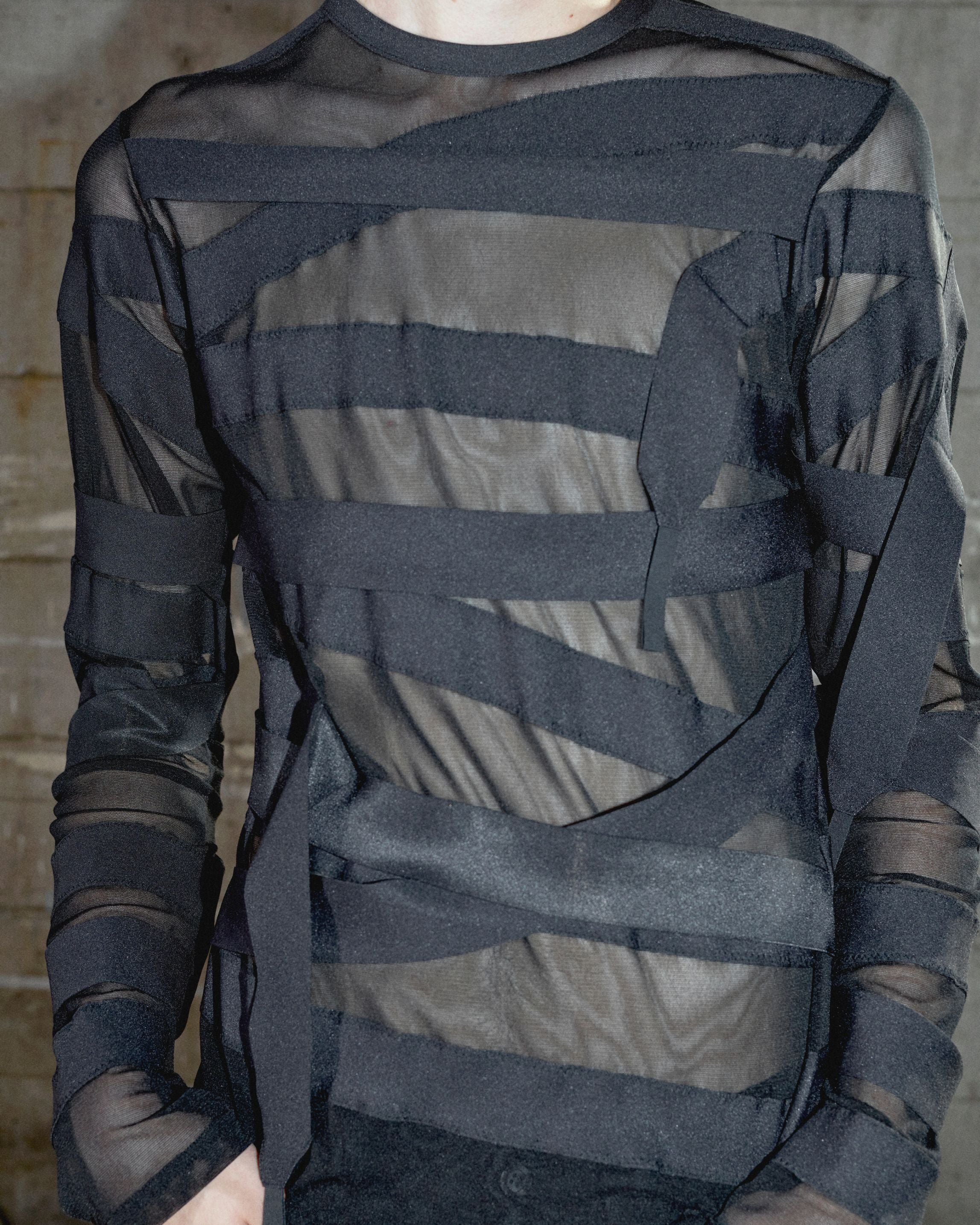 【3/27発売予定】BANDAGED PULLOVER