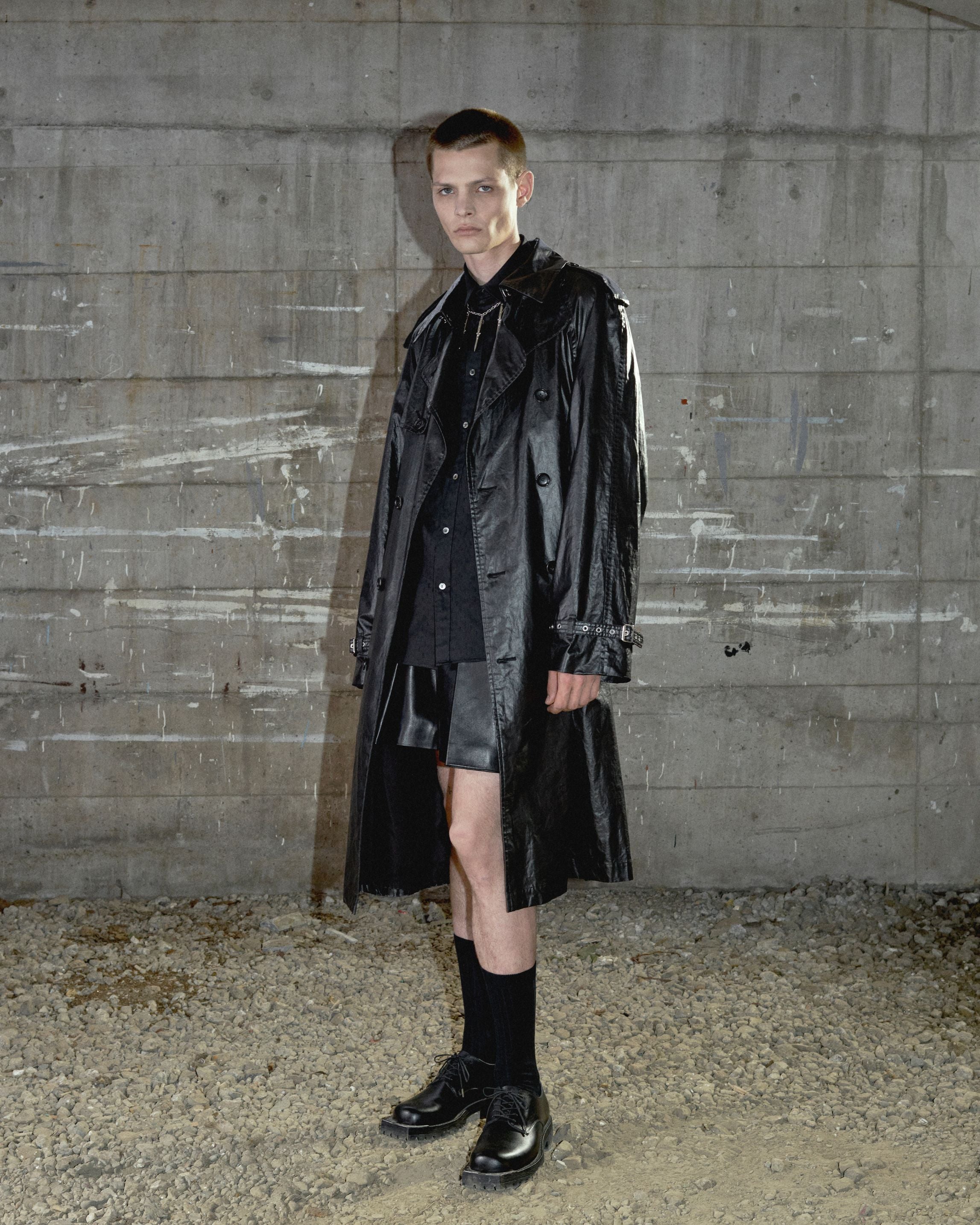 LEATHER TUCKED WIDE SHORTS