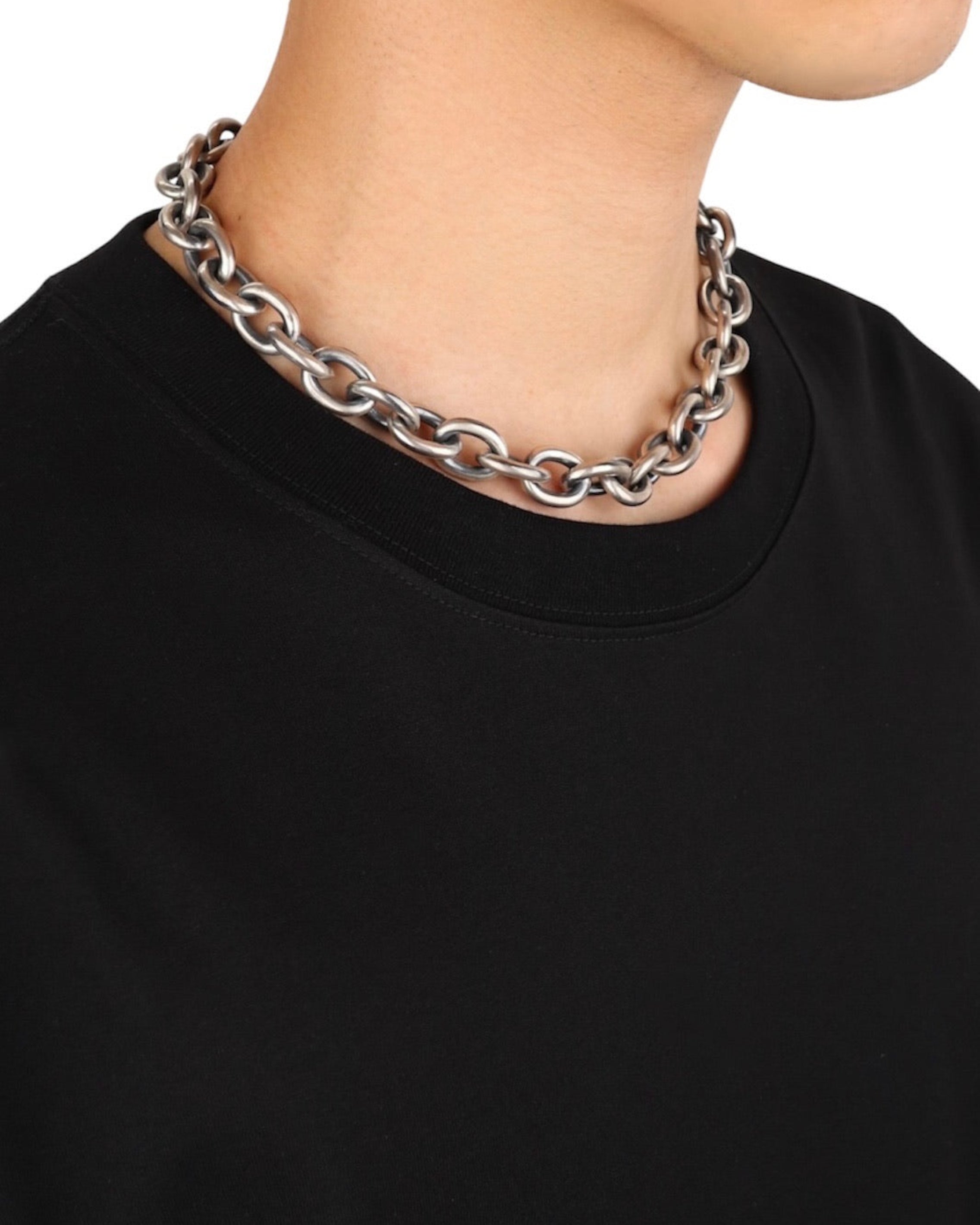 SINGLE OVAL LINK CHAIN NECKLACE