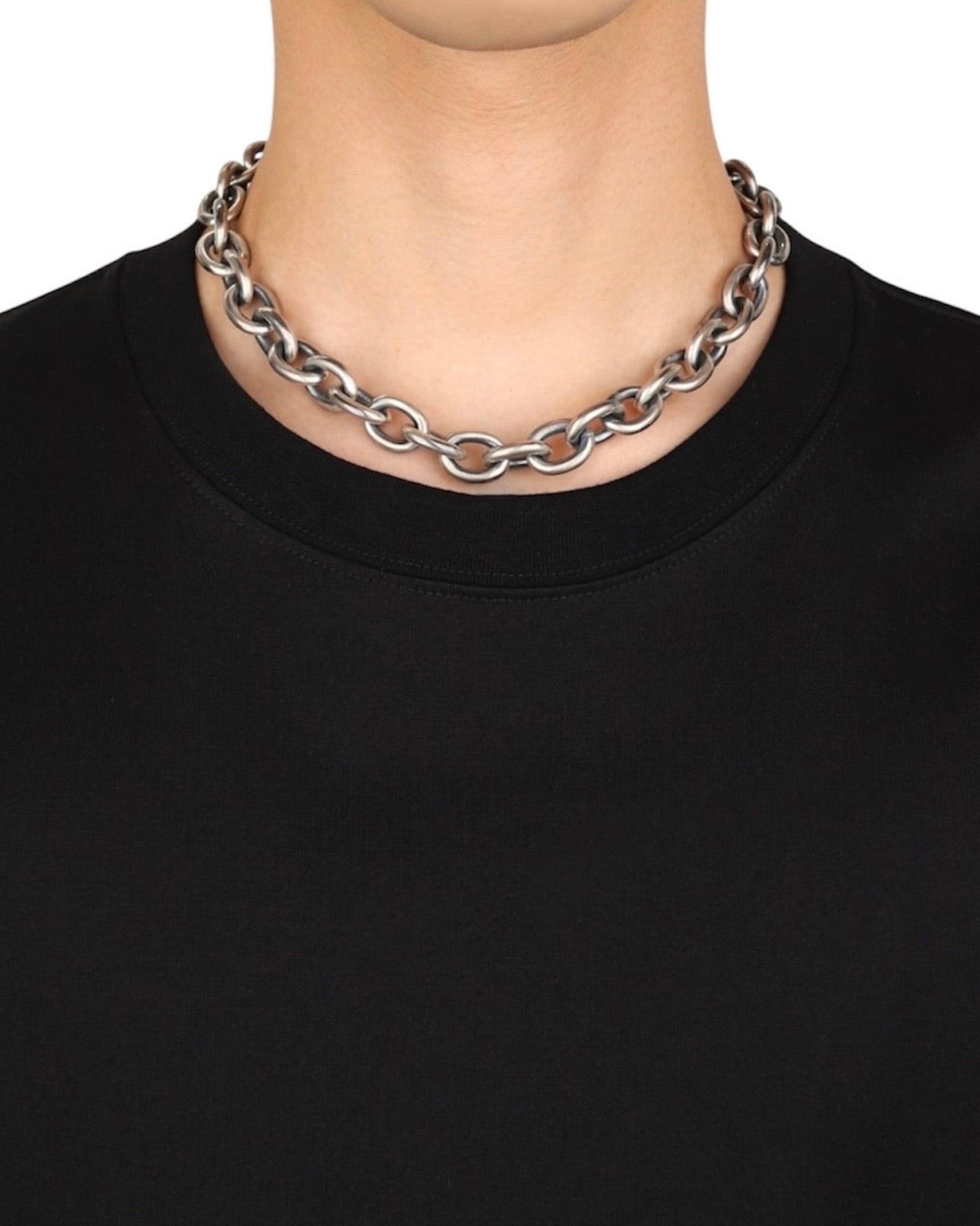 SINGLE OVAL LINK CHAIN NECKLACE