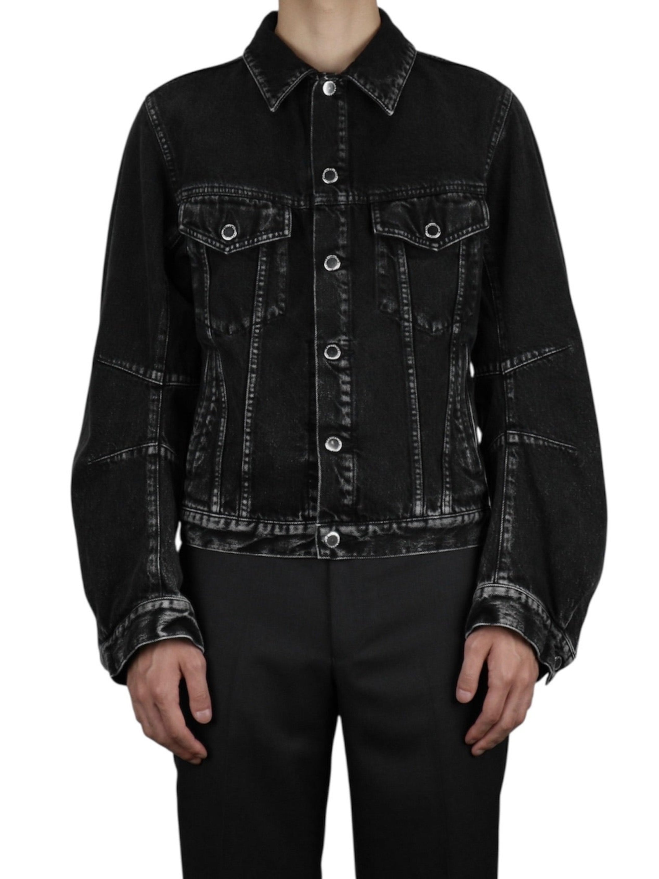 WASHED DENIM MASSIVE ROUNDED SLEEVE JACKET