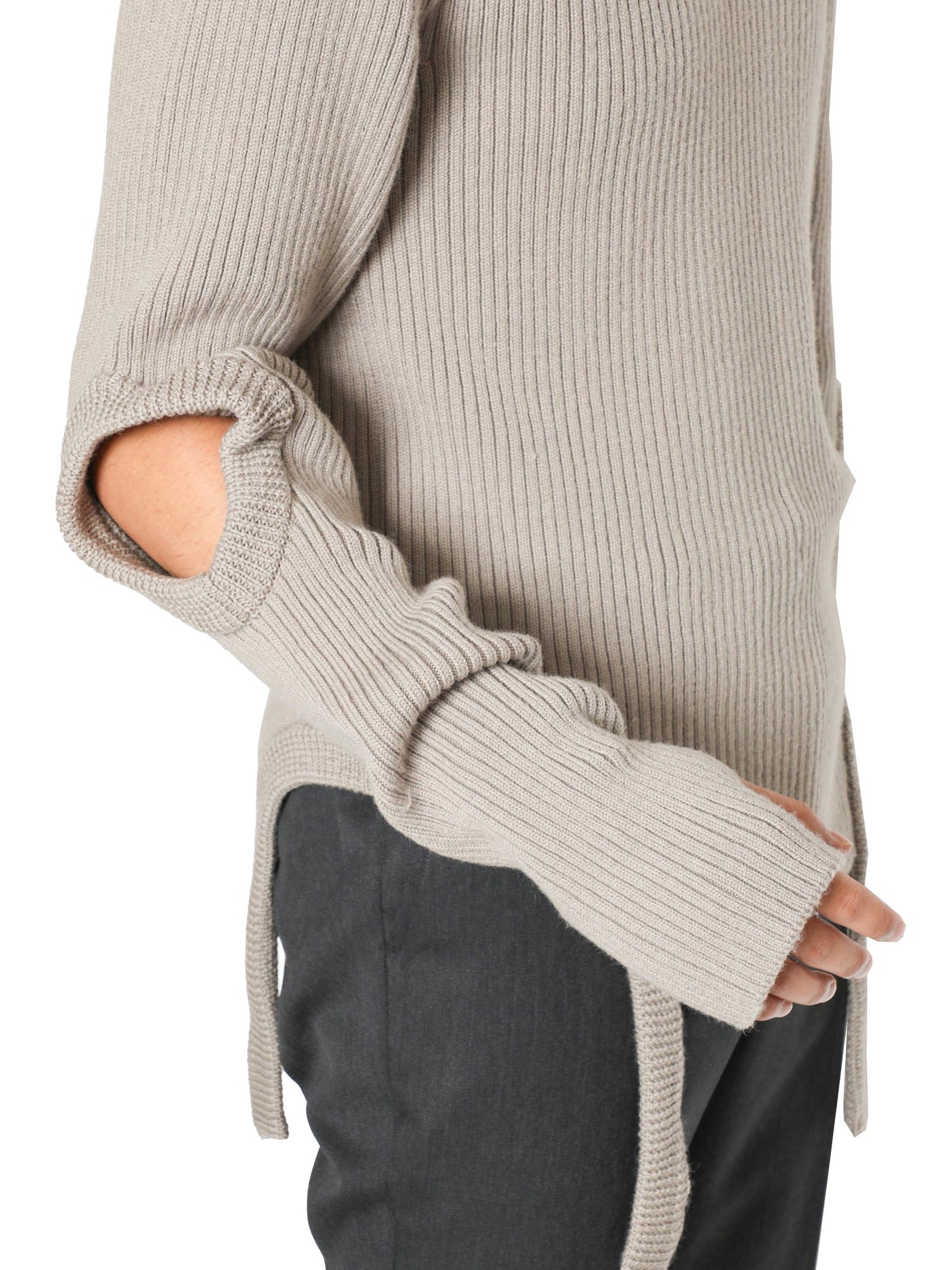 Rib cutting knit sweater