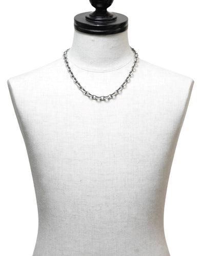 Silver chain short necklace