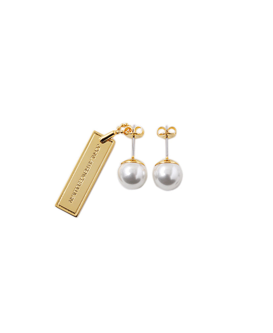 Pearl earrings (pair)