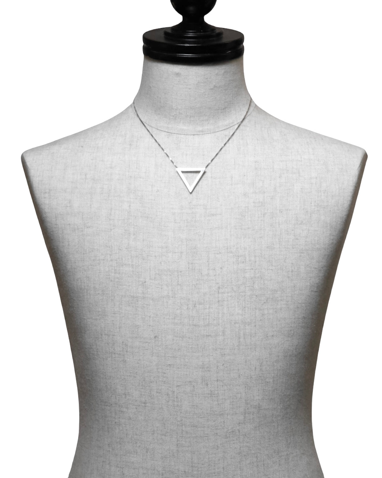 Silver chain short necklace